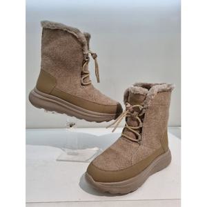 [에스콰이아]MARIO여성 발편한 경량 밴딩끈 방한 퍼 부츠 굽3센치 YADWBM946