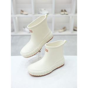 [코디엘루]로키 배색 라운드 숏 레인부츠 4cm CDMD57001_GN