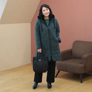 [쉬즈마담]J31763 물방울퀼팅 밍크털 후드롱코트 50대엄마옷