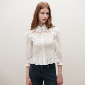 [SATIN] 레이스 빅카라 셔링 블라우스_2컬러 O262T201