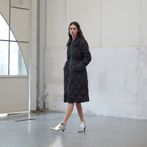 [에고이스트] 물결퀼팅 와이드카라 롱구스다운(ER4TD905)