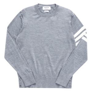 톰브라운 4바 크루넥 풀오버 라이트 그레이 MKA002A Y1014 058