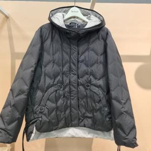 라티움 HC34 25F/W가벼운 덕 블록튜브 언발 루즈핏 후드오리털 패딩점퍼 T2543jp02