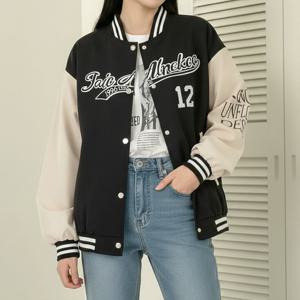 [올리비에스클로젯]12레터링 배색 야구 점퍼_O2601JP001A