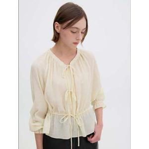 [올리브데올리브] 리본끈 포인트 셔링 블라우스 (OW4AB8110)