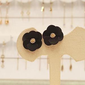볼라레 세이브존01 무광블랙 오닉스 꽃귀걸이 SPE451