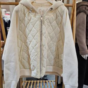 latium HC08 8806 T2443JP04