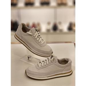 금강 클락스 여성 가죽 캐주얼 스니커즈 화이트 CraftRun Lace CLAOXC2108WF9