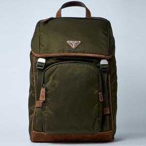 26 SS 프라다 트라이앵글 메탈 로고 버클 스트랩 리 나일론 백팩 2VZ135 384 F041O
