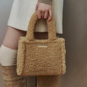 [랩]CUDDLE TOTE BAG AR7ABA01