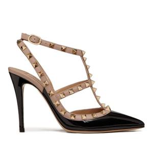 발렌티노 락스터드 페이턴트 가죽 케이지 슬링백 WS0393 VNWN91