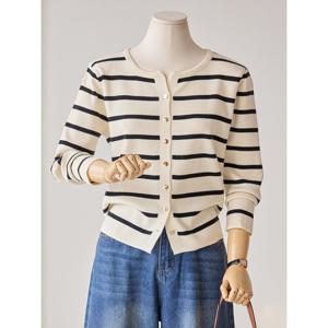 [커스텀에이블]골드 버튼 스트라이프 가디건_T2602CD024A