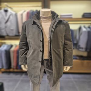 바쏘 FW (BSZ4UA57A) 2in1 램스 fur 트리밍 베스트 탈부착 구스다운 파일럿 코트