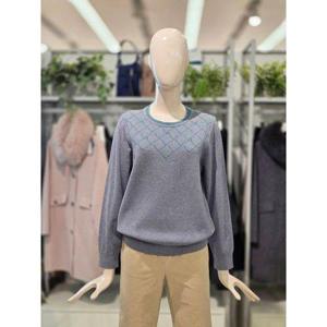 갤러리아_크로커다일레이디 라운드 자가드 배색 니트 CLEWSW302