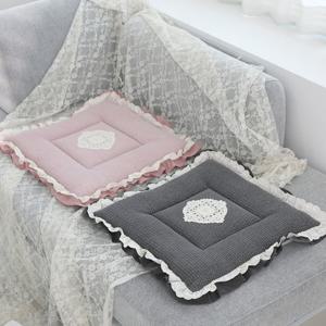 이솔홈 순면 줄누비 두겹 레이스 사각방석