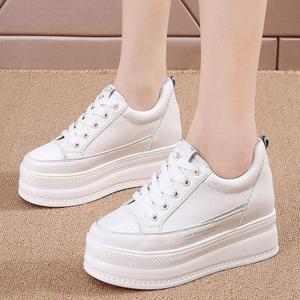 여자운동화 여성 키높이 운동화 2컬러 7cm 속굽 웨지 스니커즈 스탠딩화 HWCB0DF0