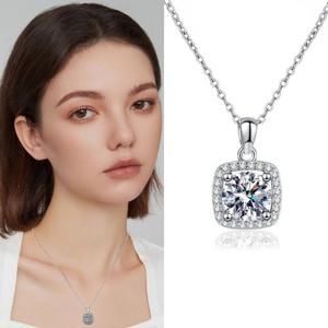 (GRA보증서)1캐럿 엑설런트등급 D컬러 모이사나이트 스퀘어 목걸이 다이아몬드 기념일 선물