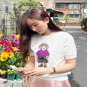 헤지스 여성 아이보리 로고자수 면혼방 반팔니트  (HSSW5B410IV)