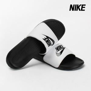 나이키 슬리퍼 빅토리 원 슬라이드 블랙 화이트 CN9675-005
