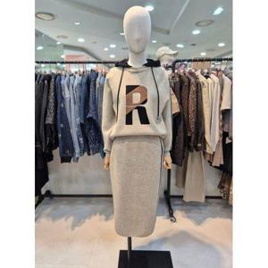 갤러리아_(르니앤맥코이)옆선 후드 스커트 니트 셋업(MM12TP002FCY)