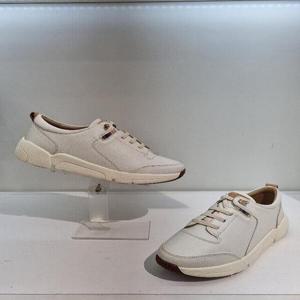 [에스콰이아][에스콰이아] 여성 쿠션좋은 경량 스니커즈 굽4센치 YACSHZ581 (P002613872)