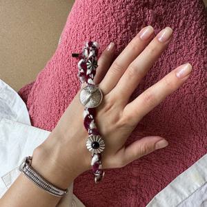 실버 버클 벨벳 트위스트 폰 스트랩 - 레드