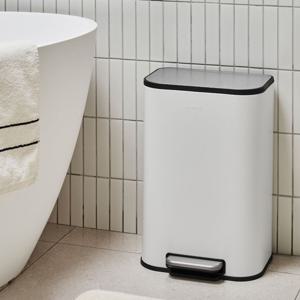 시그니처 페달 무소음 화장실 주방 종량제 휴지통 쓰레기통 12L (화이트)