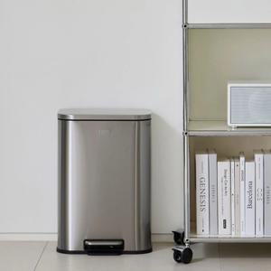 디럭스 사각 스텐 페달 휴지통 무소음 종량제 기저귀 냄새차단 쓰레기통 20L(실버/화이트)