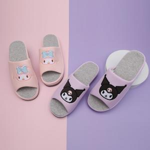 쿠로미 페이스 거실화