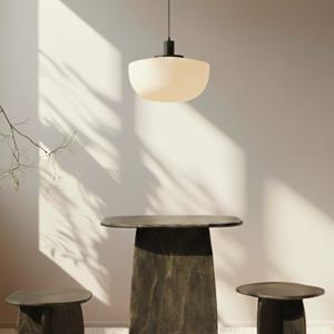 자작나무 높은 티 테이블