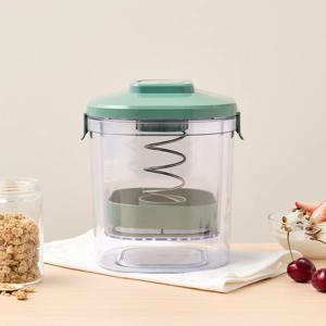 간편하게 눌러짜는 대용량 야채탈수 및 유청분리기 2.7L