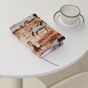 북커버 horse book cover