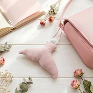 고래꼬리 행운 키링 가방 장식 고리 키홀더 가방참 가방꾸미기 데코 악세사리