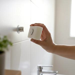 욕실 디스펜서 세면대 걸이 쇠테리어 물빠짐 공중부양 무타공 거치대 흡착식 자석 비누 홀더