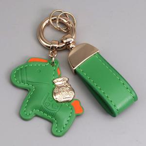 복주머니 행운말 가죽 골드 키링