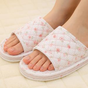 3중 바닥 쿠션 면 퀼트 거실슬리퍼 세탁가능 실내화 2p