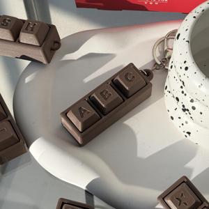 이니셜 초콜릿 키캡 키링 클리커 클릭 키보드 자동차 가방 인형 키홀더 발렌타인