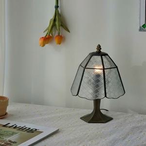 모노 레이스 스테인드글라스 조명