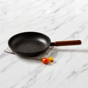 NEW 기름이 적게드는 스플래터 티타늄코팅 인덕션겸용 프라이팬 24cm