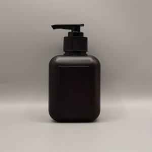 TEMU HDPE 재질로 제작된 200ml 검정색 플라스틱 디스펜싱 병입니다. 높은 온도 및 마모에 강하며 세척 및 재사용이 가능합니다. 페이셜 클렌저, 샤워 젤, 샴푸, 에센스 로션 등에 적합합니다.