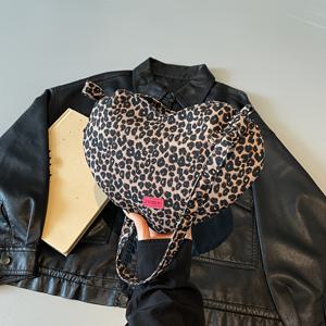 TEMU 프린트 하트형 싱글숄더 크로스바디 캐주얼 데일리 코인 및 폰 소형 쇼핑백, 패턴 랜덤|핸드폰스트랩