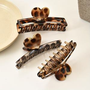 TEMU 3개 세트 우아한 표범 프린트 헤어 클로 클립 - 하트 악센트가 있는 대형 홀 디자인, 스타일리시한 업도 및 포니테일용 아크릴 샤크 클립, 업도 클립|슬릭 헤어 액세서리|아크릴 헤어 클립, 귀여운 헤어 클립