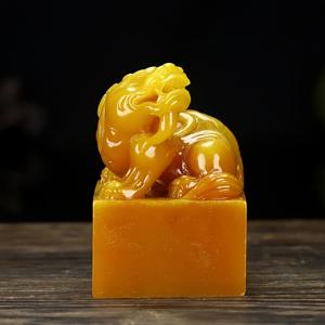 TEMU 수산석 조각 피시우 부를 유도하는 인감. 가정 장식, 테이블 장식에 사용할 수 있습니다. 바닥에는 봉인용 단어가 새길 수 있습니다. 비자연적인 수산석. 석재 재료; 수산석 가루 레진 합성석, 손으로 조각한 공예