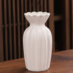 TEMU 1개 화이트 세라믹 실린더 꽃병 - 아트 데코 스타일 패턴, 고품질 내구성 세라믹 드라이 플라워용, 웨딩 센터피스 & 홈 데코 - 우아한 모던 디자인, 전기 불필요, 인테리어 장식, 매끄러운 광택 마감, 인테리어 디자이너용