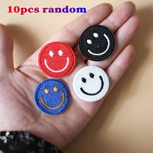 TEMU 10개 행복한 얼굴 다림질 패치 - 자체 접착식 수선 및 장식용 자수 패치, 내구성 좋은 재킷, 가방, 모자 구멍 패치, 유쾌한 디자인, 간편 적용 가능