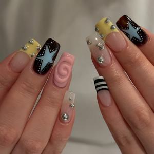 TEMU 10개 세트 핸드메이드 롱 워터 파이프형 재사용 가능 풀커버 손톱 – 3D 별, 스터드 & 디자인, 광택 메탈릭 믹스 컬러, 파티·행사·데일리 웨어에 완벽한 네일 아트 액세서리, 파티 데코
