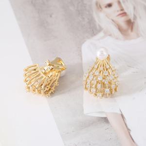 TEMU 1쌍 우아한 팬 모양 클립형 귀걸이 - 피어싱 없는 귀 클립, 골드 톤 구리 주얼리, 합성 지르코니아 스톤, 여성 및 남성용, 데일리 및 파티 착용, 크리스마스, 할로윈, 공식 행사 - 생일, 기념일 완벽한 선물