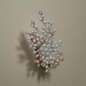 TEMU Divine Romance 클러스터 진주 브로치 모조 진주 불꽃놀이 코사주, 고급스럽고 우아함을 더하는 감각, 정장 및 코트 장식에 적합