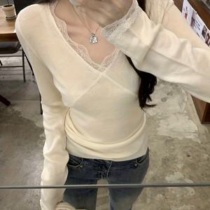 TEMU 프렌치 스타일 화이트 레이스 V넥 스웨터 - 슬림핏 숏 기장 풀오버 탑, O라인 실루엣 & 우산 밑단, 세탁기 사용 가능한 가을/겨울 레이어링 아이템, 일본/한국 스타일 컬렉션 (패딩 없음)