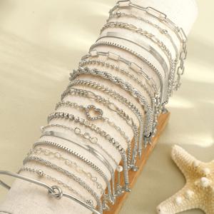 TEMU 하트 모양 라인스톤, 반짝이는 , 꼬인 기하학적 매듭, 둥근 구슬, 스네이크 체인, 케이블 체인, 박스 체인, 무지 체인, 메탈 스타일 팔찌가 포함된 빈티지 스타일의 세련되고 심플하며 우아하고 정교한 스택 가능한 멀티피스 세트 19개입. 휴가 여행, 파티, 데이트, 일상 출퇴근, 캐주얼 복장에 적합